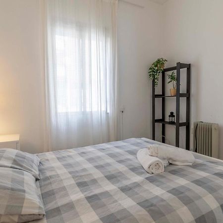 סביליה Apartamentos Los Remedios מראה חיצוני תמונה