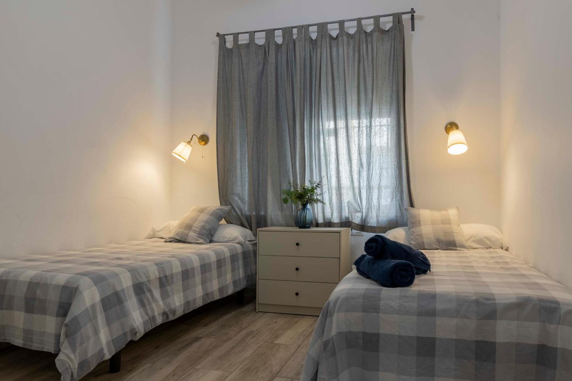 סביליה Apartamentos Los Remedios מראה חיצוני תמונה